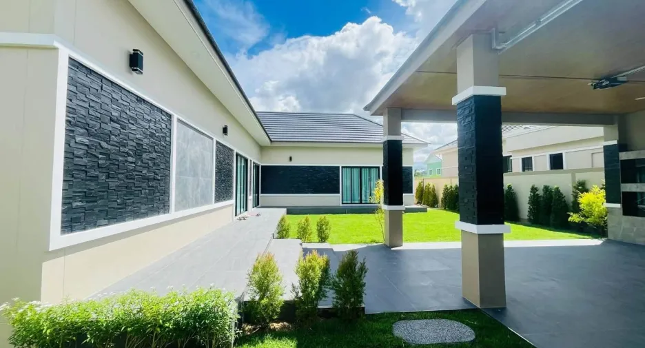 Casa en venta de 3 habitaciones en Bang Lamung, Chonburi