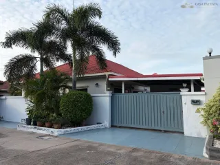 Villa zum Kauf mit 3 Zimmer in Bang Lamung, Chonburi