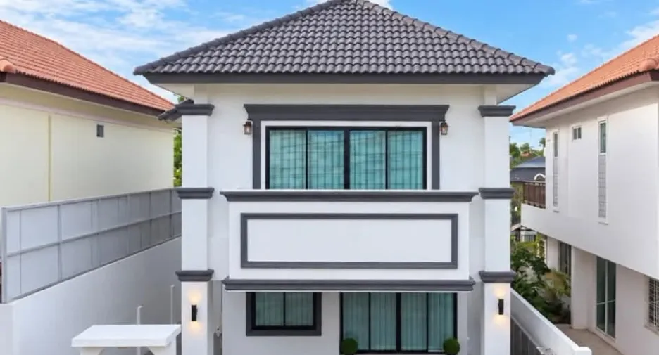 Casa en venta de 3 habitaciones en Bang Lamung, Chonburi
