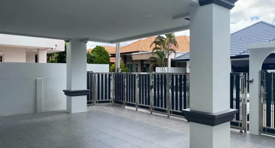 Casa en venta de 3 habitaciones en Bang Lamung, Chonburi