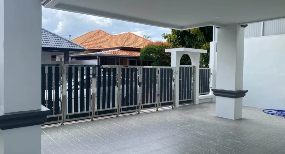 Casa en venta de 3 habitaciones en Bang Lamung, Chonburi