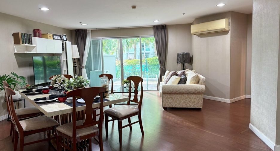 For sale そして for rent 5 ベッドルーム condo in Huai Khwang, Bangkok