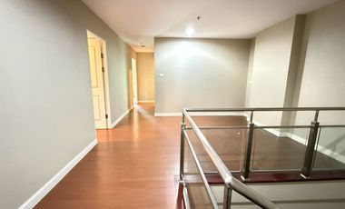 For sale そして for rent 5 ベッドルーム condo in Huai Khwang, Bangkok