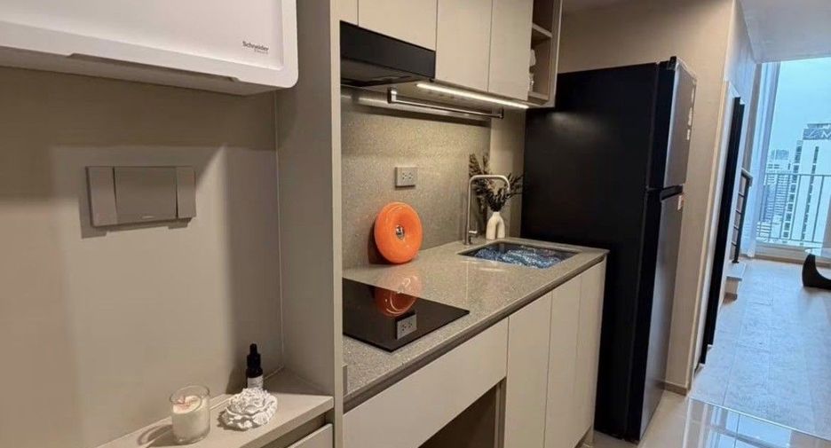 For rent 1 bed condo in Bang Rak, Bangkok