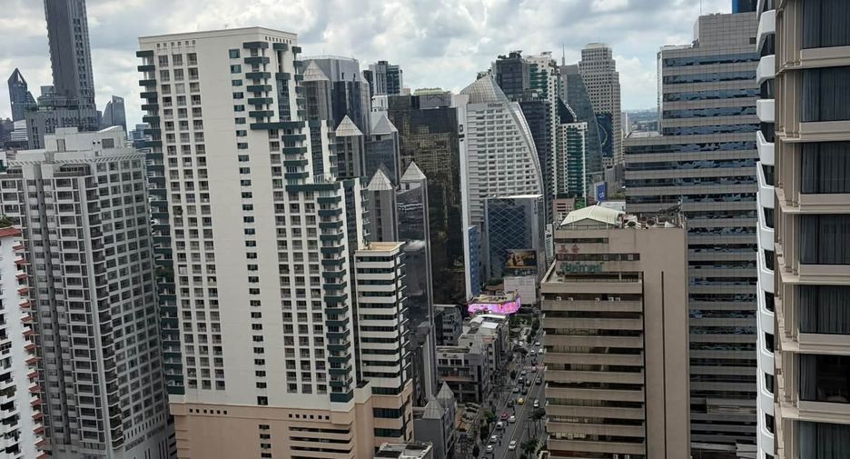 For sale 3 ベッドルーム condo in Watthana, Bangkok