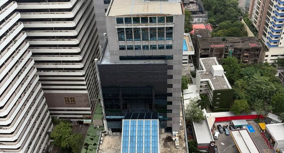For sale 3 ベッドルーム condo in Watthana, Bangkok