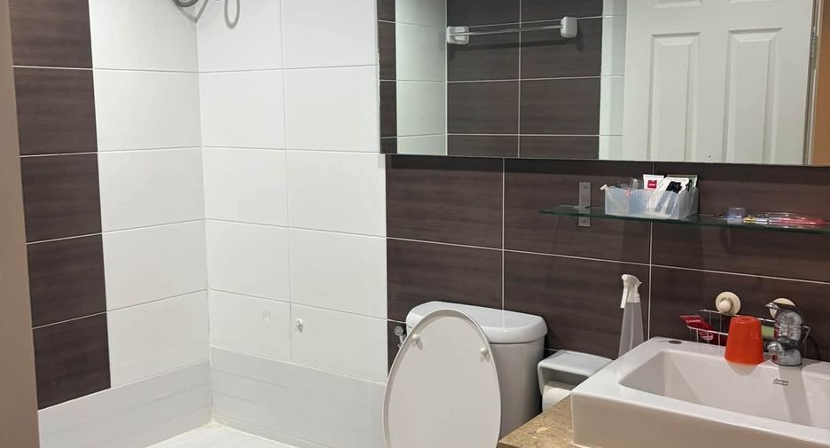 For sale 3 ベッドルーム condo in Watthana, Bangkok