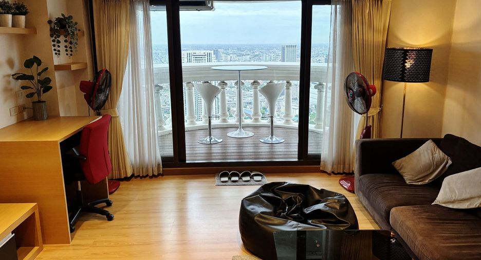 Condo en alquiler de 1 habitaciones en Bang Rak, Bangkok