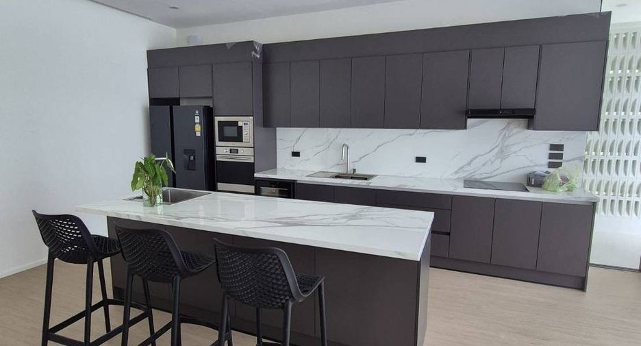 For sale 3 bedrooms villa in San Pa Tong, Chiang Mai
