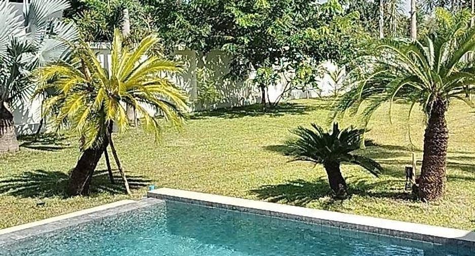 For sale 3 bedrooms villa in San Pa Tong, Chiang Mai