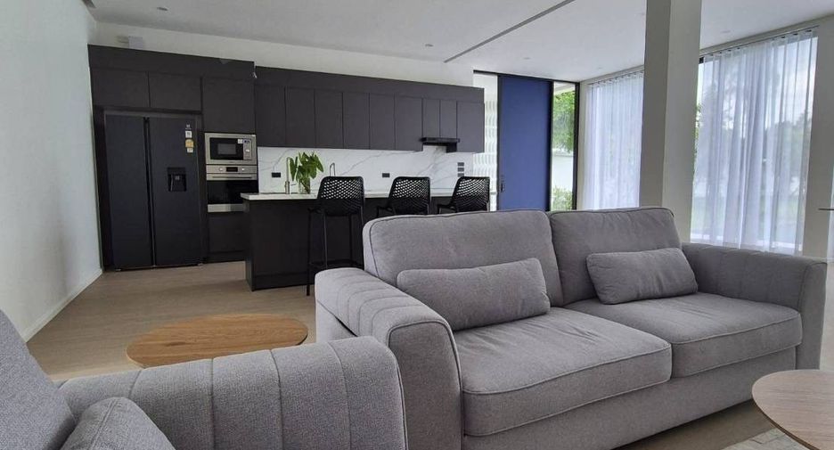 For sale 3 bedrooms villa in San Pa Tong, Chiang Mai