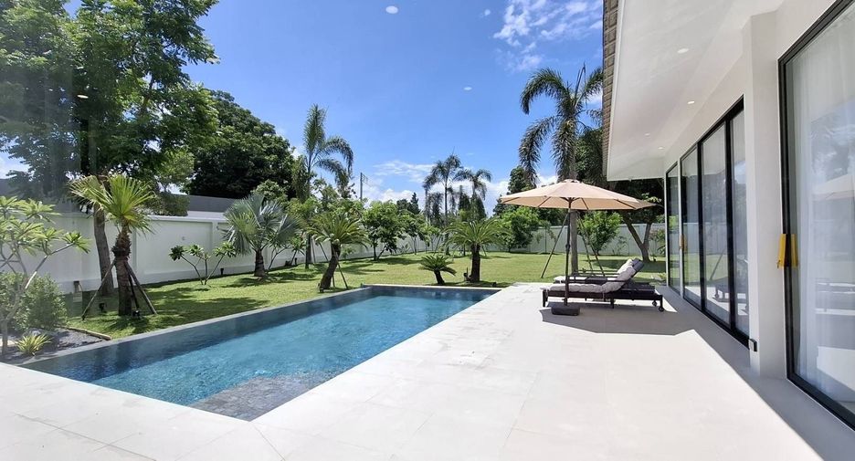 For sale 3 bedrooms villa in San Pa Tong, Chiang Mai