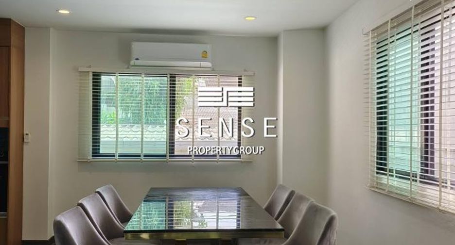 For sale and for rent 4 bedrooms house in Watthana, Bangkok