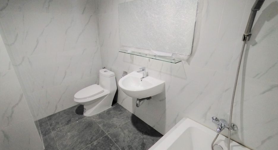 For rent 2 ベッドルーム condo in Watthana, Bangkok