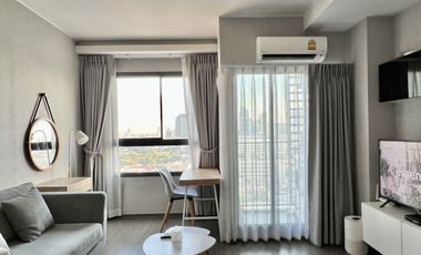 For sale スタジオ condo in Phra Khanong, Bangkok
