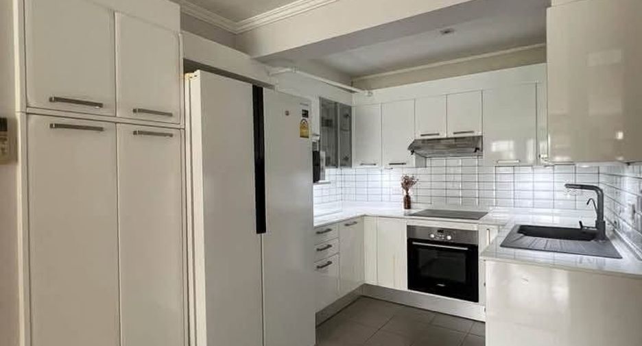 Wohnung zur Miete mit 2 Zimmer in Watthana, Bangkok