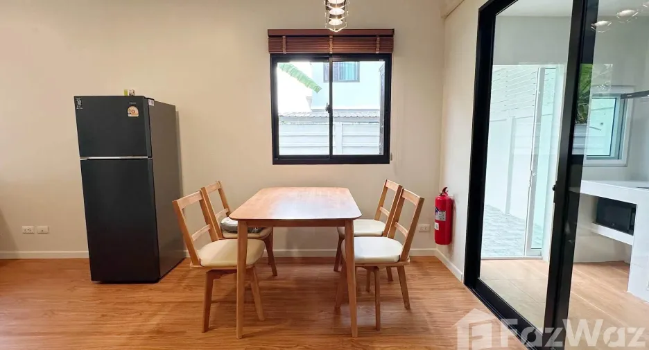 Reihenhaus zur Miete mit 3 Zimmer in Mueang Chiang Mai, Chiang Mai