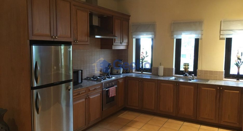 Casa en venta de 5 habitaciones en Huay Yai, Pattaya