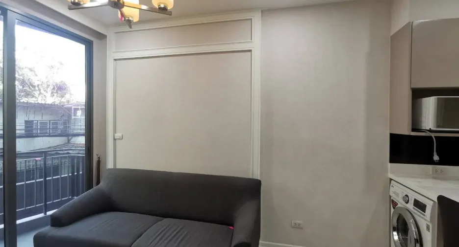 For sale 1 bed condo in Khlong Toei, Bangkok