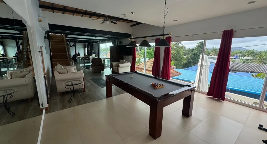 Villa en alquiler y en venta de 3 habitaciones en Thalang, Phuket