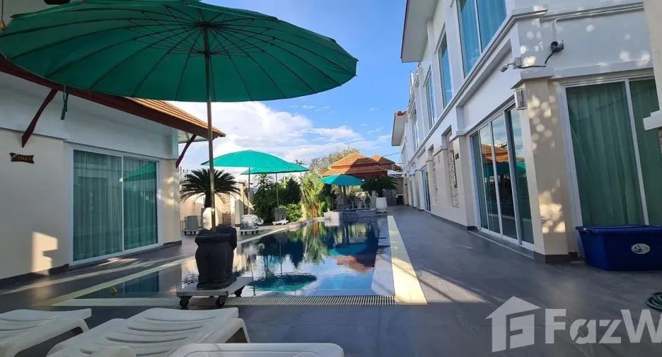 Villa en alquiler y en venta de 3 habitaciones en Thalang, Phuket
