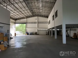 出租 和 出售 仓库 在 Lat Lum Kaeo, Pathum Thani