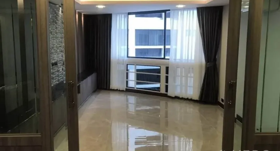 出租 3 卧室 公寓 在 Khlong Toei, 曼谷