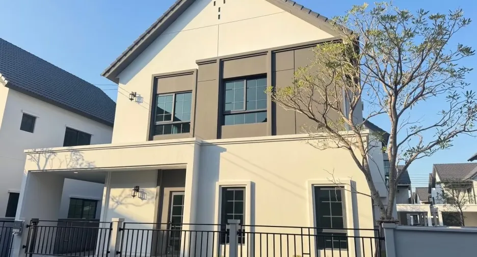 For rent 4 bedrooms house in Bang Phli, Samut Prakan