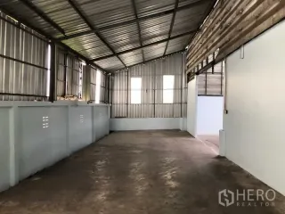 出租 和 出售 仓库 在 Sai Noi, Nonthaburi