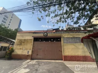 出租 仓库 在 Khlong Toei, 曼谷