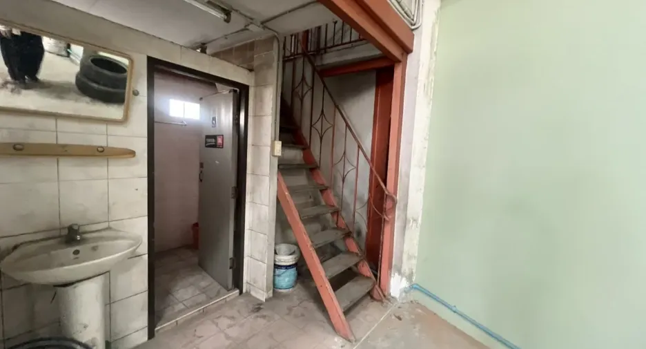 出租 仓库 在 Khlong Toei, 曼谷