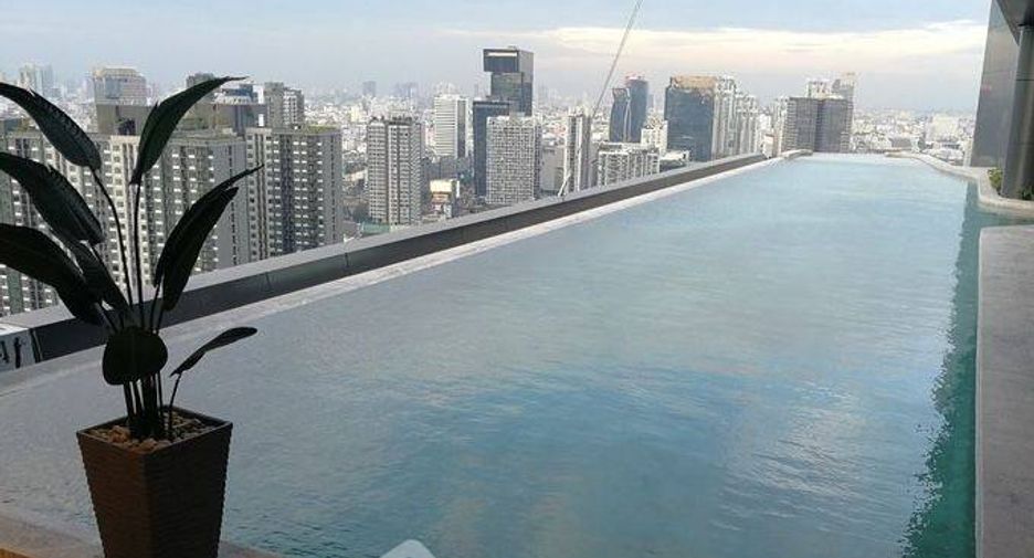 For sale 1 bed condo in Watthana, Bangkok