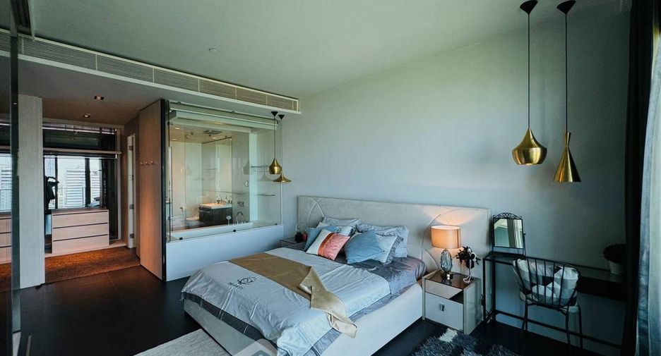 Condo en alquiler de 2 habitaciones en Pathum Wan, Bangkok