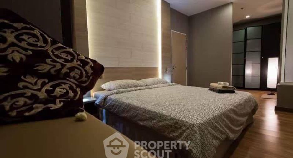 For rent 2 bedrooms condo in Bang Na, Bangkok