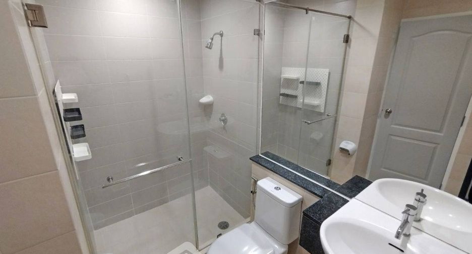 Продажа 2 спальни кондо в Кхлонг Сан, Бангкок