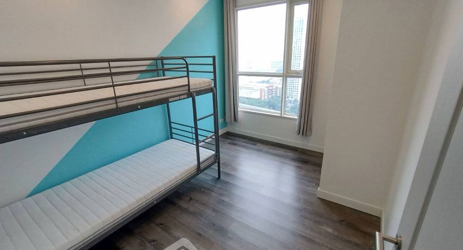 Продажа 2 спальни кондо в Кхлонг Сан, Бангкок