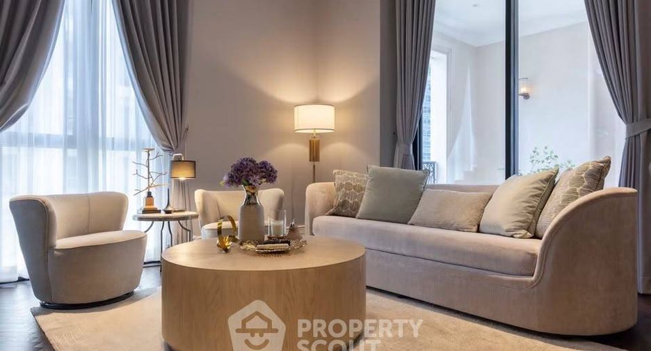 For rent 3 bedrooms condo in Pathum Wan, Bangkok