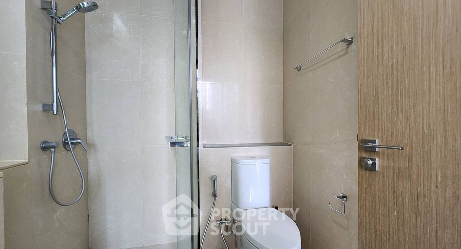 For rent 1 bed condo in Watthana, Bangkok
