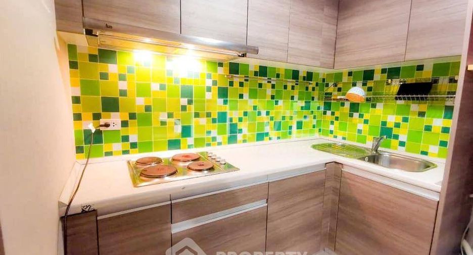 Wohnung zur Miete mit 2 Zimmer in Huai Khwang, Bangkok