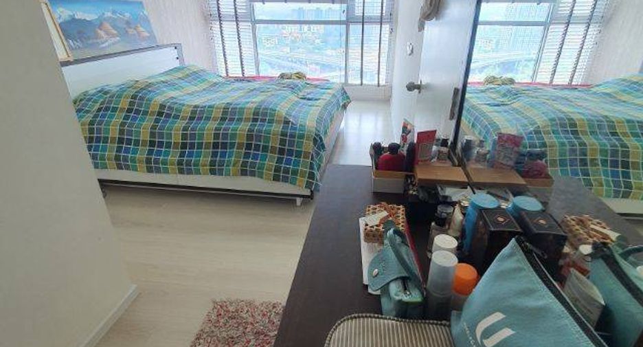 For sale 2 bedrooms condo in Khlong Toei, Bangkok