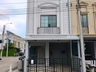 For sale 2 bedrooms townhouse in Bang Phli, Samut Prakan