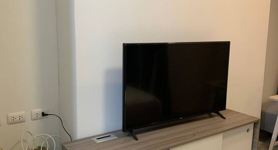 À vendre 1 chambre condo à Huai Khwang, Bangkok