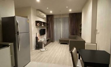 For rent 2 bedrooms condo in Huai Khwang, Bangkok