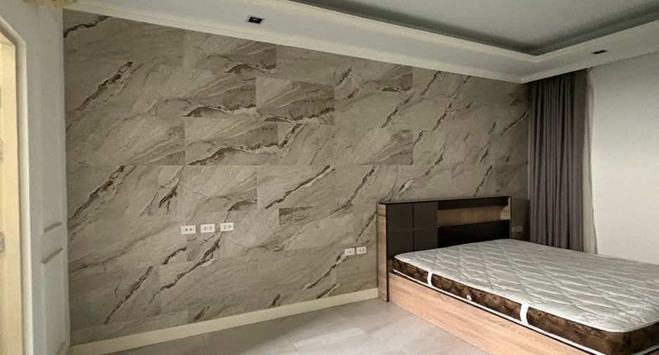 Haus zur Miete mit 4 Zimmer in Chom Thong, Bangkok