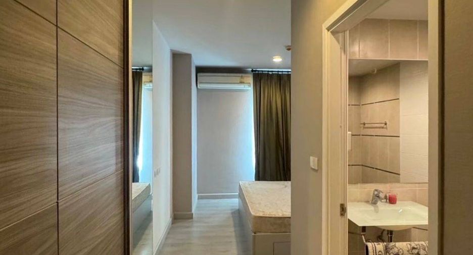 À vendre 2 chambres condo à Khan Na Yao, Bangkok