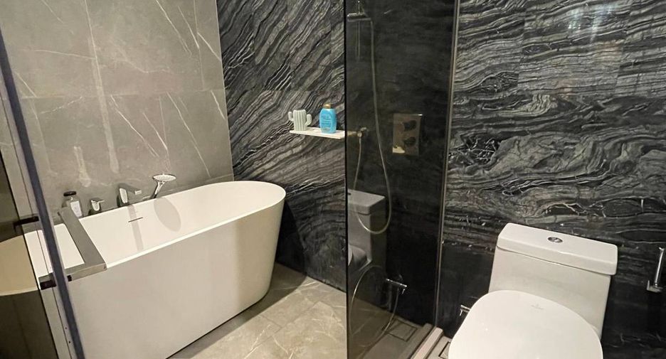 For rent and for sale 2 bedrooms condo in Watthana, Bangkok