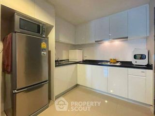 Продажа 2 спальни кондо в Хуаи Кхщанг, Бангкок