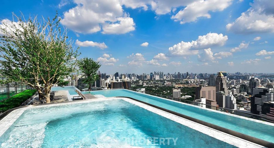 For sale 2 ベッドルーム condo in Bang Rak, Bangkok