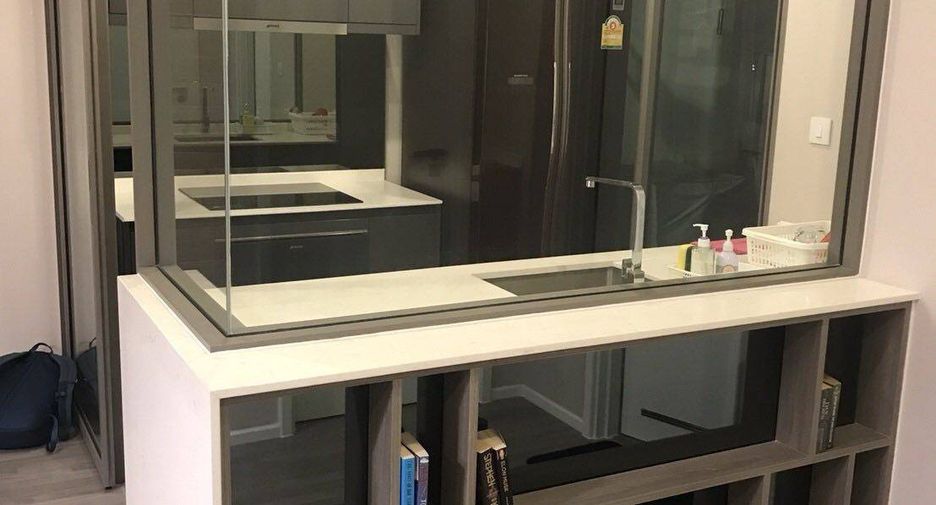 For sale 2 bedrooms condo in Khlong Toei, Bangkok