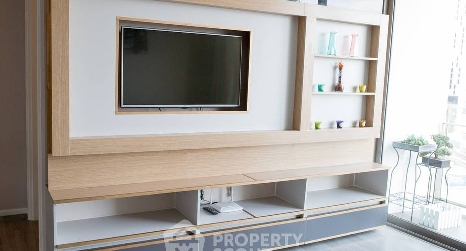 For sale 2 bedrooms condo in Khlong Toei, Bangkok